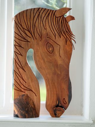 Pferdekopf aus Holz