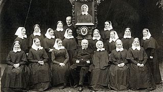 Friedrich von Bodelschwingh im Kreis derDiakonissen, um 1900