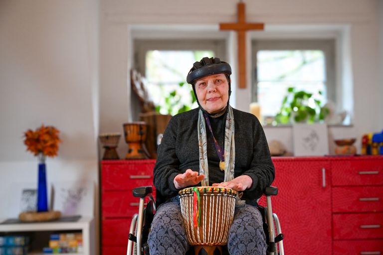 Sylvia Straube trommelt zufrieden.