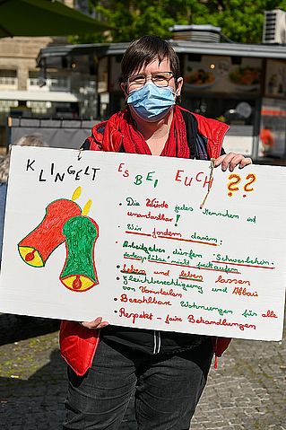 Katharina Thielke vom Politischen Stammtisch Bethel hat klare Forderungen. Foto: Christian Weische