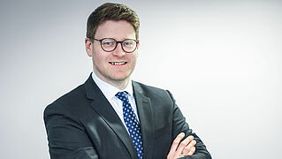 Dr. Simon Stark