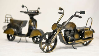 Motorbike models made of steel. 