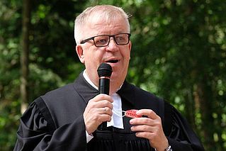 Pastor Pohl predigt