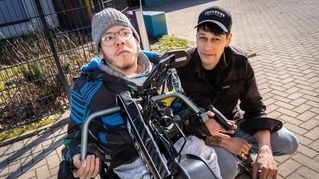Jan Hermann und Kolja mit dem Rad