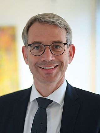 Portrait Dr. Matthias Ernst